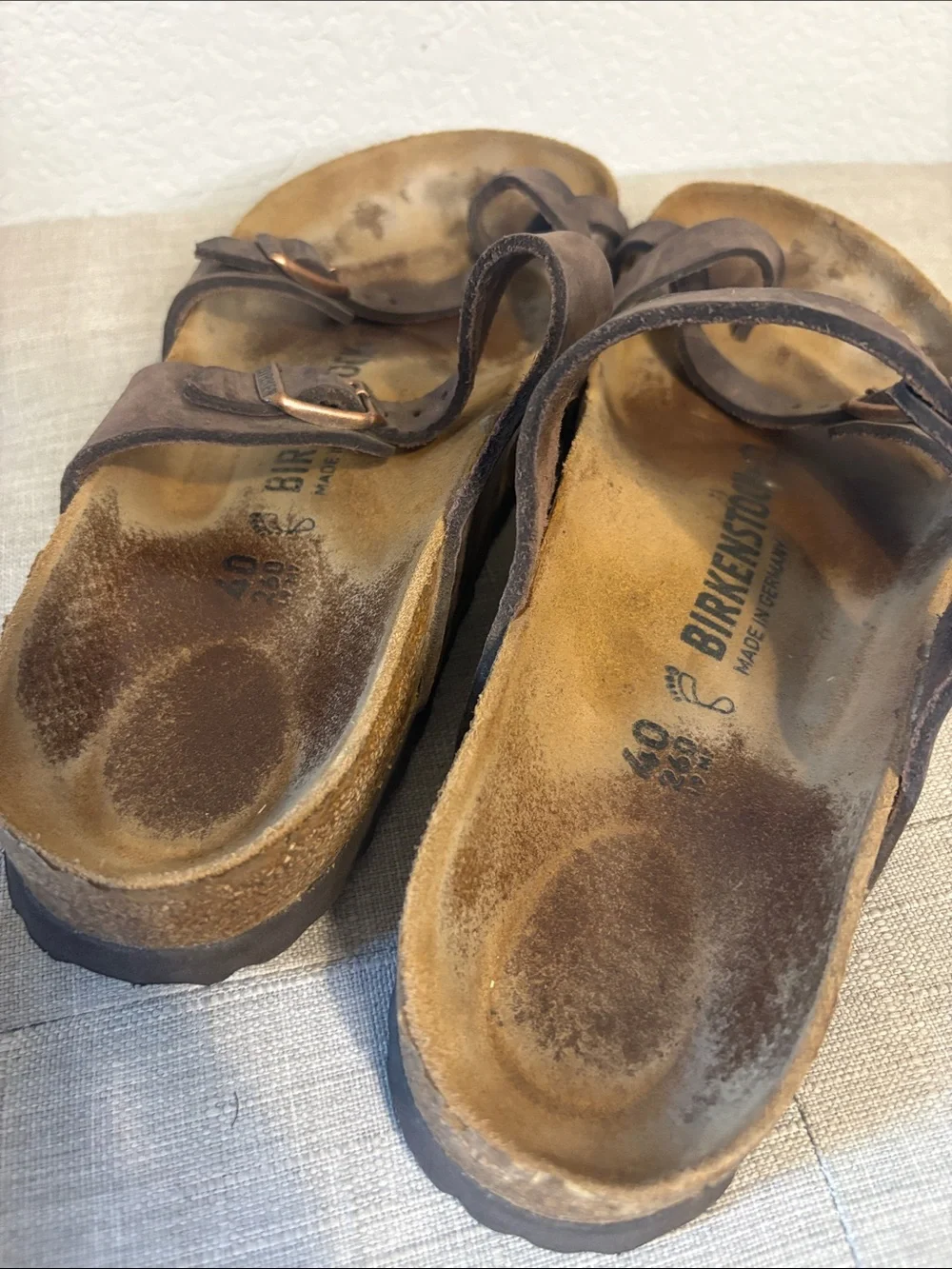 Birkenstock Dark Brown Suede Crisscross Strap Sandals size 40